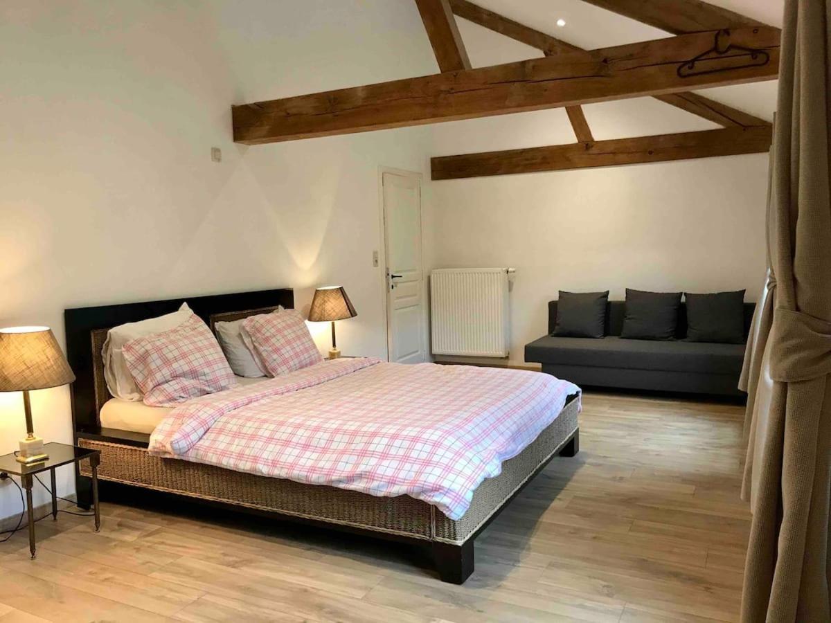 Les Ecuries De Lesse Apartment Libin Bagian luar foto